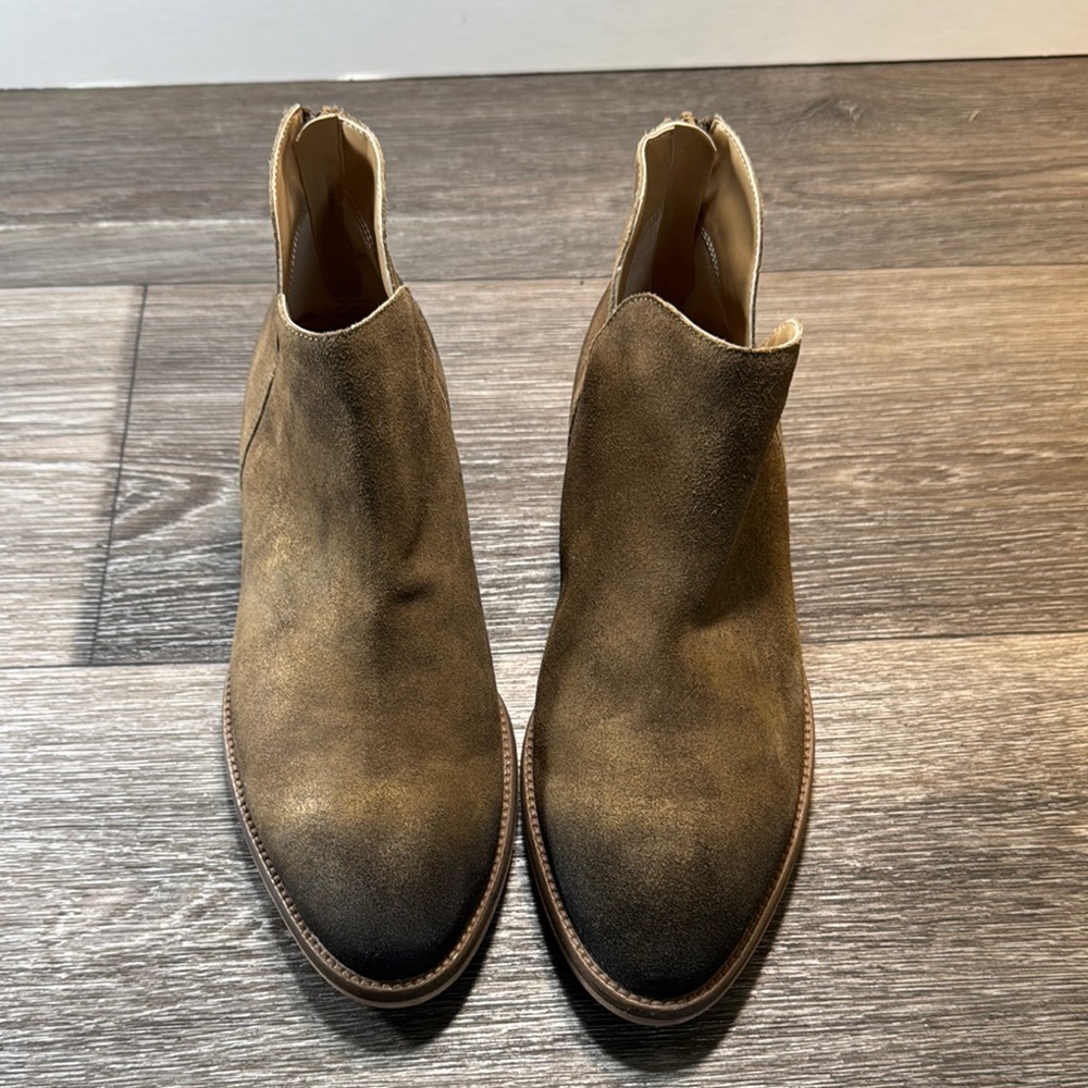 Van Eli Suede Ankle Boots woman’s 9.5